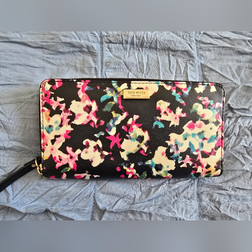 Kate spade wallet